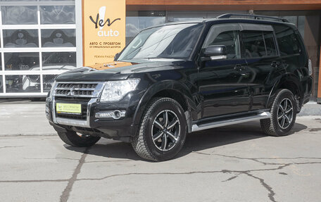 Mitsubishi Pajero IV, 2015 год, 2 498 000 рублей, 2 фотография