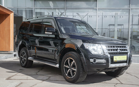 Mitsubishi Pajero IV, 2015 год, 2 498 000 рублей, 8 фотография