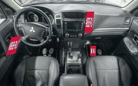 Mitsubishi Pajero IV, 2015 год, 2 498 000 рублей, 18 фотография