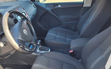 Volkswagen Tiguan I, 2010 год, 650 000 рублей, 6 фотография