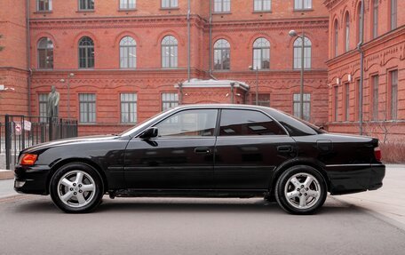Toyota Chaser VI, 1998 год, 880 000 рублей, 2 фотография