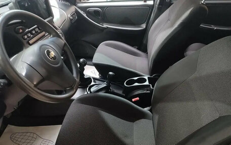 Chevrolet Niva I рестайлинг, 2017 год, 790 000 рублей, 7 фотография