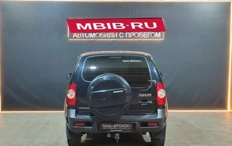 Chevrolet Niva I рестайлинг, 2017 год, 790 000 рублей, 3 фотография