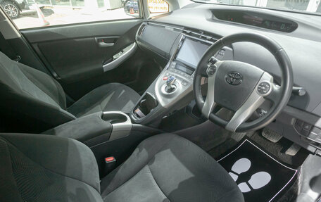 Toyota Prius, 2014 год, 1 145 000 рублей, 11 фотография