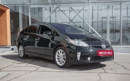 Toyota Prius, 2014 год, 1 145 000 рублей, 8 фотография