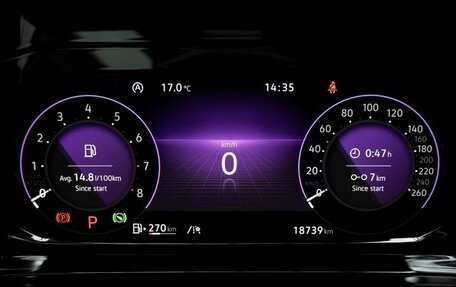 Volkswagen Golf VIII, 2022 год, 2 300 000 рублей, 13 фотография