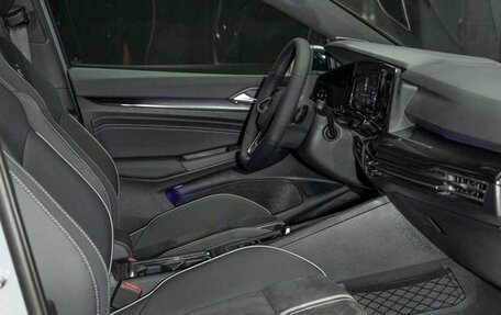 Volkswagen Golf VIII, 2022 год, 2 300 000 рублей, 21 фотография