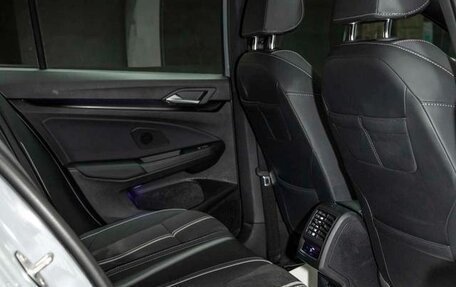 Volkswagen Golf VIII, 2022 год, 2 300 000 рублей, 22 фотография