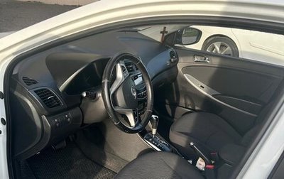 Hyundai Solaris II рестайлинг, 2012 год, 870 000 рублей, 1 фотография