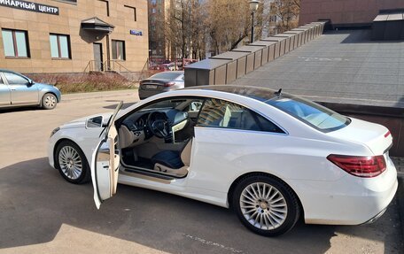 Mercedes-Benz E-Класс, 2016 год, 2 600 000 рублей, 2 фотография