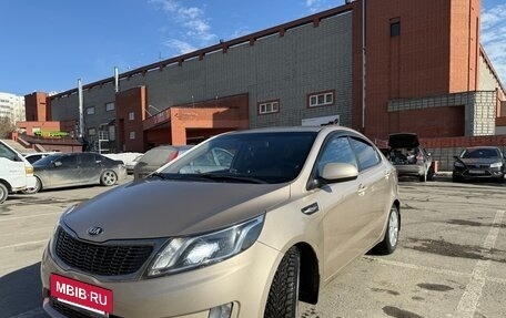 KIA Rio III рестайлинг, 2013 год, 750 000 рублей, 3 фотография