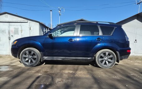 Mitsubishi Outlander III рестайлинг 3, 2011 год, 1 585 000 рублей, 11 фотография