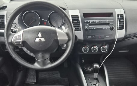 Mitsubishi Outlander III рестайлинг 3, 2011 год, 1 585 000 рублей, 20 фотография