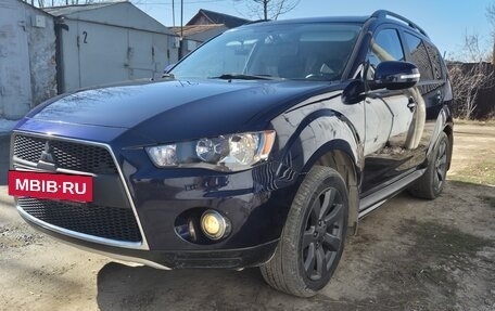 Mitsubishi Outlander III рестайлинг 3, 2011 год, 1 585 000 рублей, 17 фотография