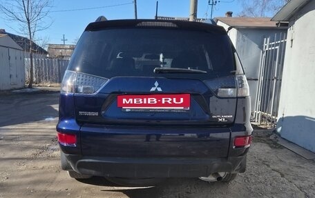 Mitsubishi Outlander III рестайлинг 3, 2011 год, 1 585 000 рублей, 14 фотография