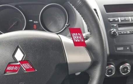 Mitsubishi Outlander III рестайлинг 3, 2011 год, 1 585 000 рублей, 21 фотография