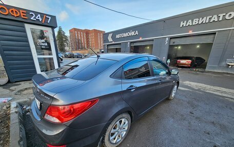 Hyundai Solaris II рестайлинг, 2013 год, 595 000 рублей, 5 фотография