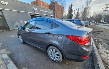 Hyundai Solaris II рестайлинг, 2013 год, 595 000 рублей, 7 фотография