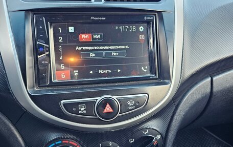 Hyundai Solaris II рестайлинг, 2013 год, 595 000 рублей, 9 фотография