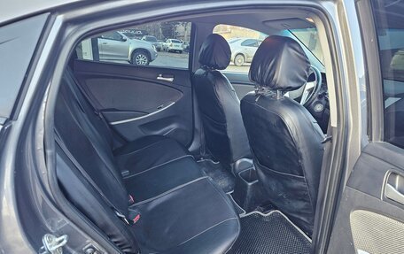 Hyundai Solaris II рестайлинг, 2013 год, 595 000 рублей, 15 фотография