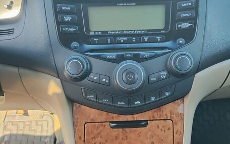 Honda Accord VII рестайлинг, 2005 год, 710 000 рублей, 17 фотография