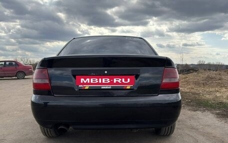 Audi A4, 1999 год, 350 000 рублей, 10 фотография