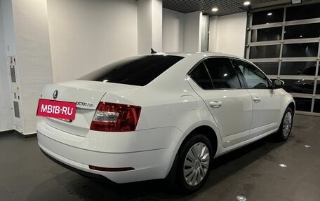 Skoda Octavia, 2019 год, 1 555 000 рублей, 3 фотография