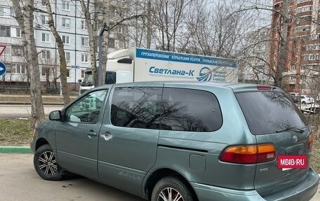 Toyota Sienna I, 2000 год, 580 000 рублей, 3 фотография