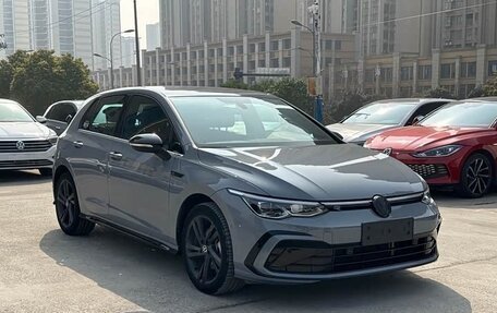 Volkswagen Golf VIII, 2023 год, 2 190 000 рублей, 6 фотография