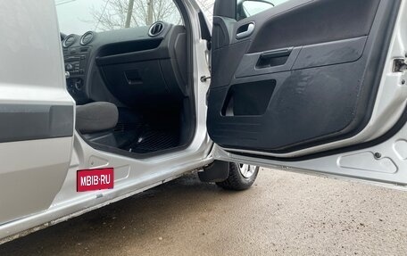 Ford Fusion I, 2006 год, 370 000 рублей, 10 фотография