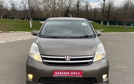 Toyota ISis I, 2009 год, 895 000 рублей, 1 фотография