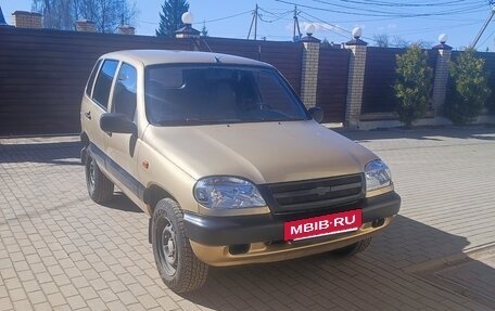 Chevrolet Niva I рестайлинг, 2005 год, 300 000 рублей, 2 фотография