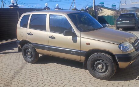 Chevrolet Niva I рестайлинг, 2005 год, 300 000 рублей, 3 фотография