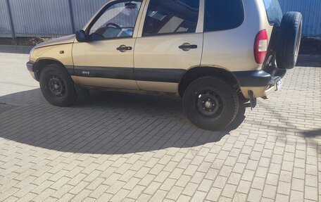 Chevrolet Niva I рестайлинг, 2005 год, 300 000 рублей, 4 фотография