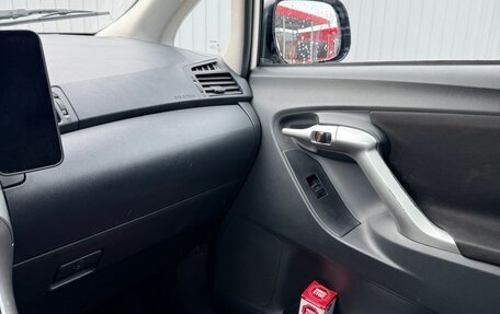 Toyota Verso I, 2012 год, 1 145 000 рублей, 8 фотография