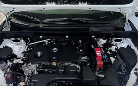 Toyota RAV4, 2024 год, 4 200 000 рублей, 7 фотография