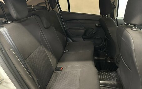 Renault Logan II, 2018 год, 830 000 рублей, 11 фотография