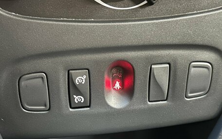 Renault Logan II, 2018 год, 830 000 рублей, 8 фотография