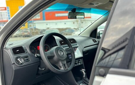 Volkswagen Polo VI (EU Market), 2012 год, 830 000 рублей, 17 фотография