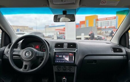 Volkswagen Polo VI (EU Market), 2012 год, 830 000 рублей, 26 фотография