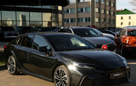 Toyota Camry, 2024 год, 3 880 000 рублей, 2 фотография