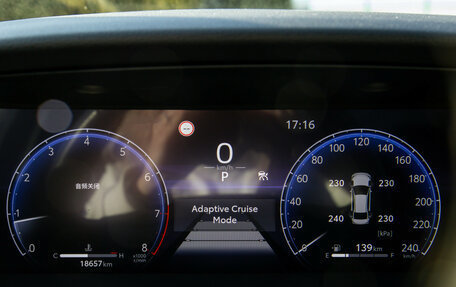 Toyota Camry, 2024 год, 3 880 000 рублей, 9 фотография