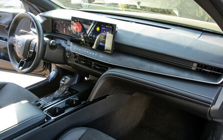 Toyota Camry, 2024 год, 3 880 000 рублей, 7 фотография