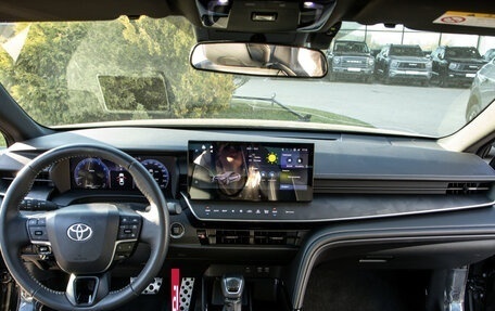 Toyota Camry, 2024 год, 3 880 000 рублей, 10 фотография