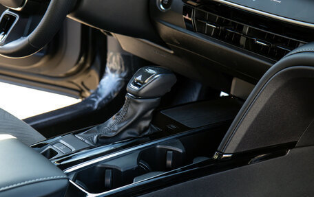 Toyota Camry, 2024 год, 3 880 000 рублей, 13 фотография