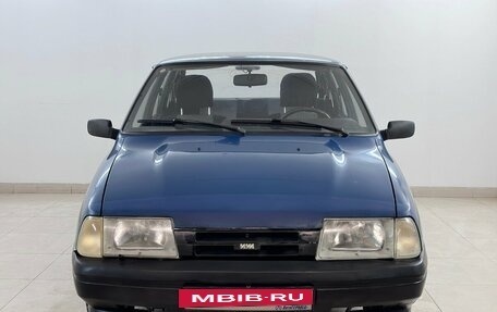 ИЖ 2126 «Ода», 2002 год, 155 000 рублей, 2 фотография