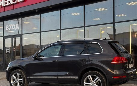 Volkswagen Touareg III, 2010 год, 1 850 000 рублей, 4 фотография