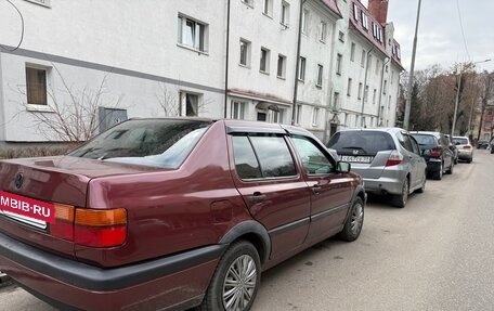 Volkswagen Vento, 1992 год, 250 000 рублей, 4 фотография