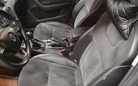 Skoda Octavia, 2017 год, 1 200 000 рублей, 13 фотография