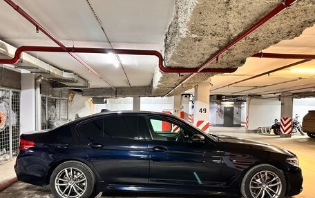 BMW 5 серия, 2019 год, 4 500 000 рублей, 3 фотография